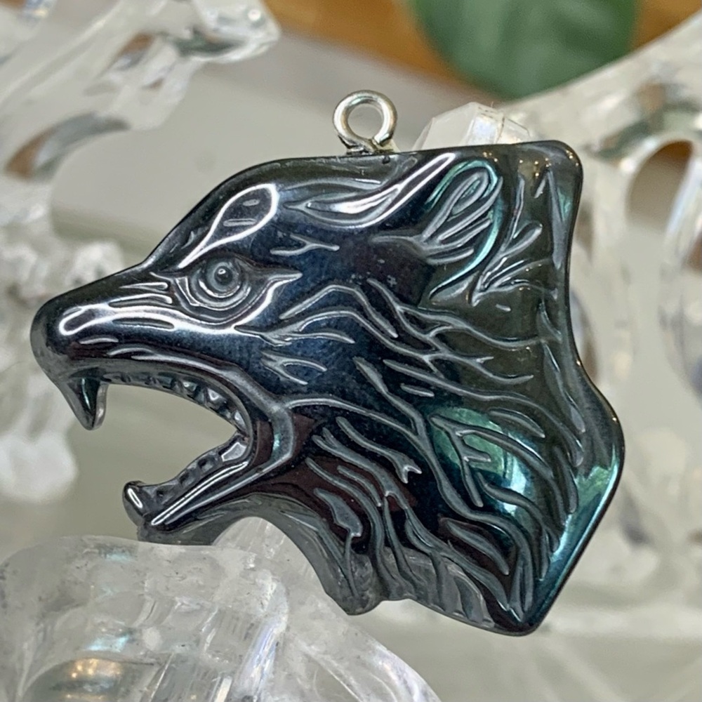 Grey Hematite Wolf Head Pendant Bead Carved Detailed Animal Necklace Pendant 1.4 - Picture 2 of 10
